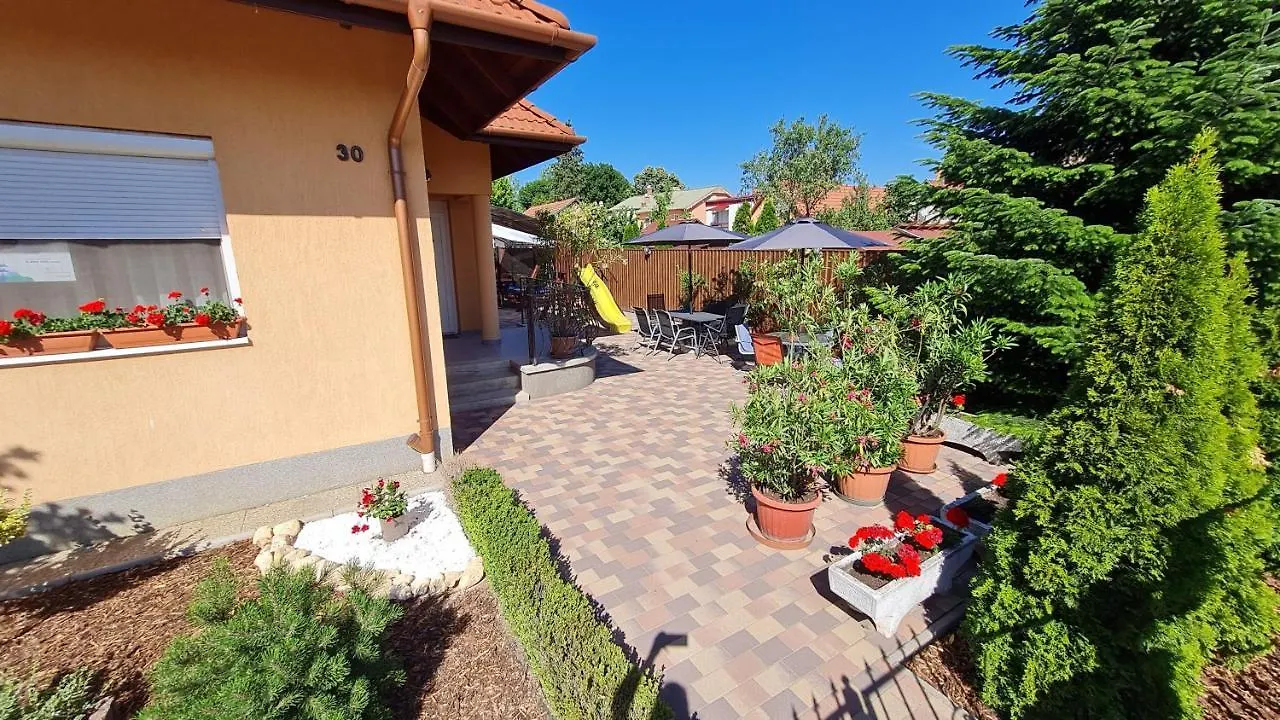 Guest house Ada Apartmanhaz Hajduszoboszlo Hungary