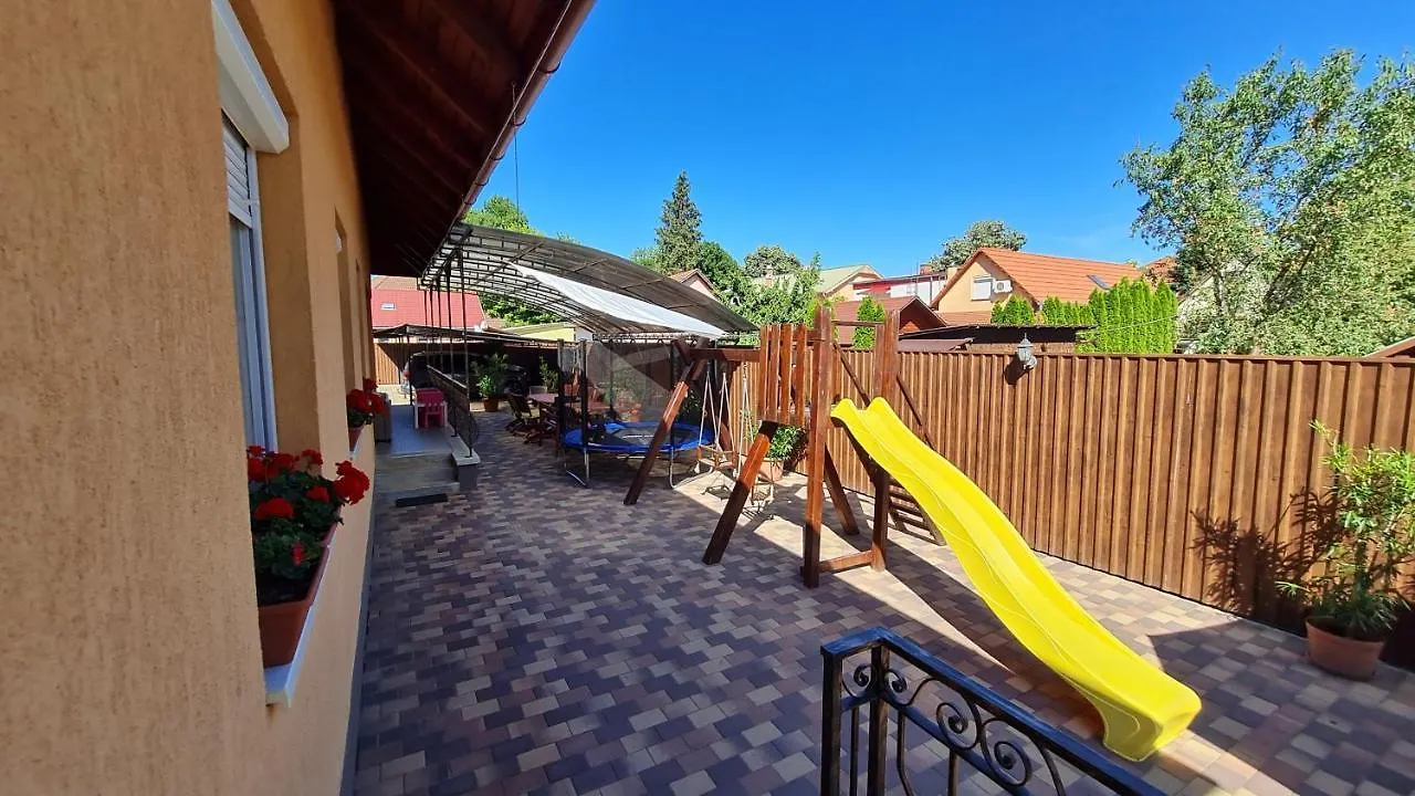 Ada Apartmanhaz Hajduszoboszlo 0*,