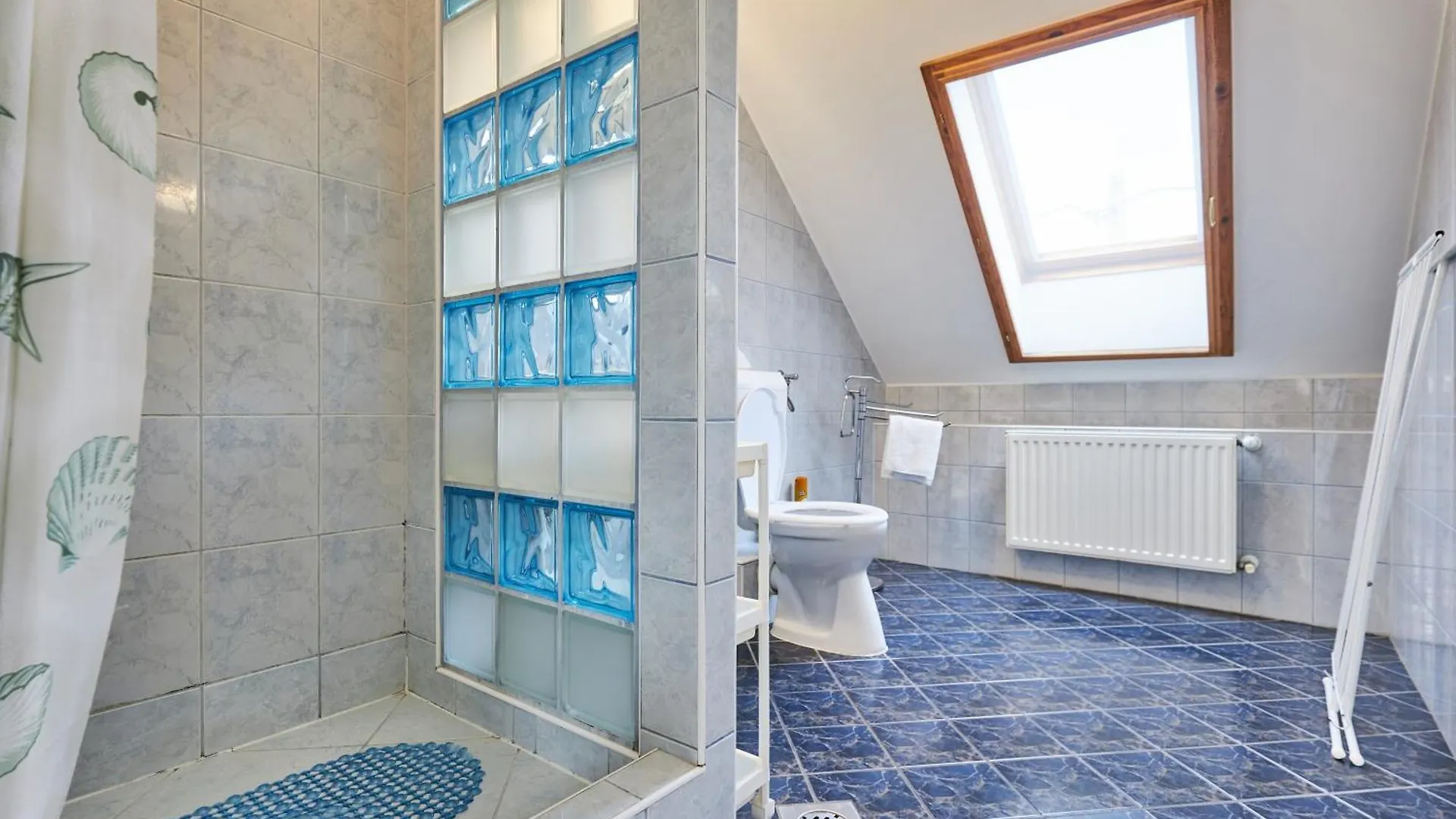 Ada Apartmanhaz Hajduszoboszlo Guest house